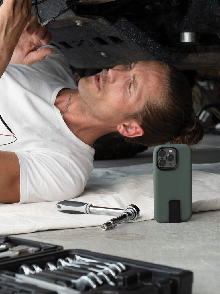 Motus Case for iPhone 14 Pro