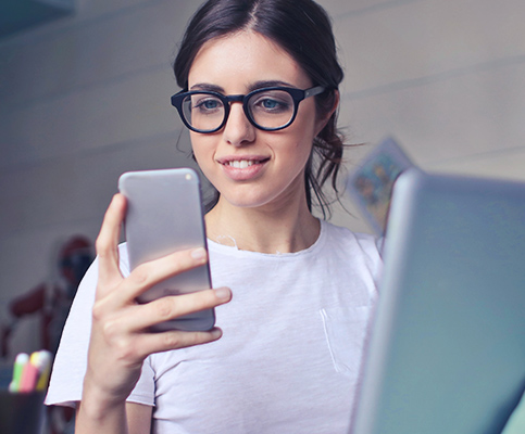 Anti-blue light glasses and anti-blue light screen protectors